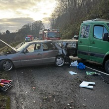 LZ Blecher, LG Voiswinkel, LG Scherf: Technische Hilfe nach Verkehrsunfall (Odenthal)